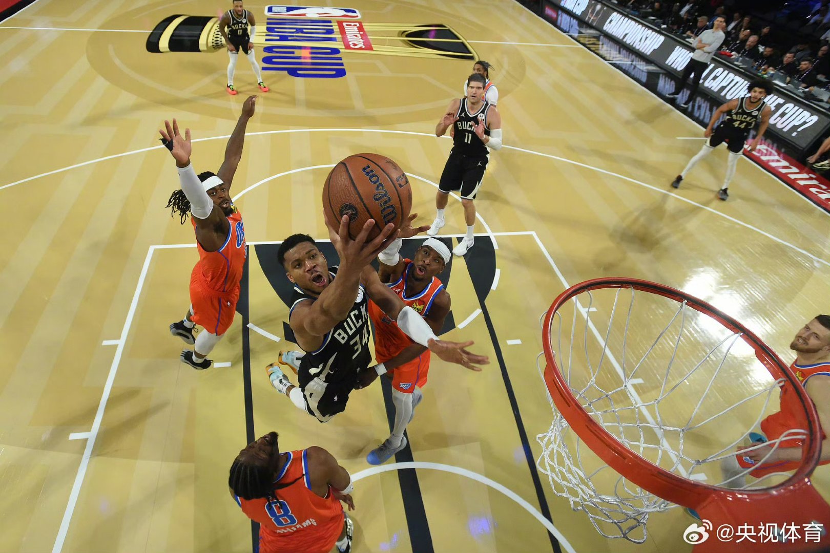 开云APP-赛后密尔沃基雄鹿篮板制胜：欧超杯节点到来，管理层满意，更衣室氛围转暖的简单介绍